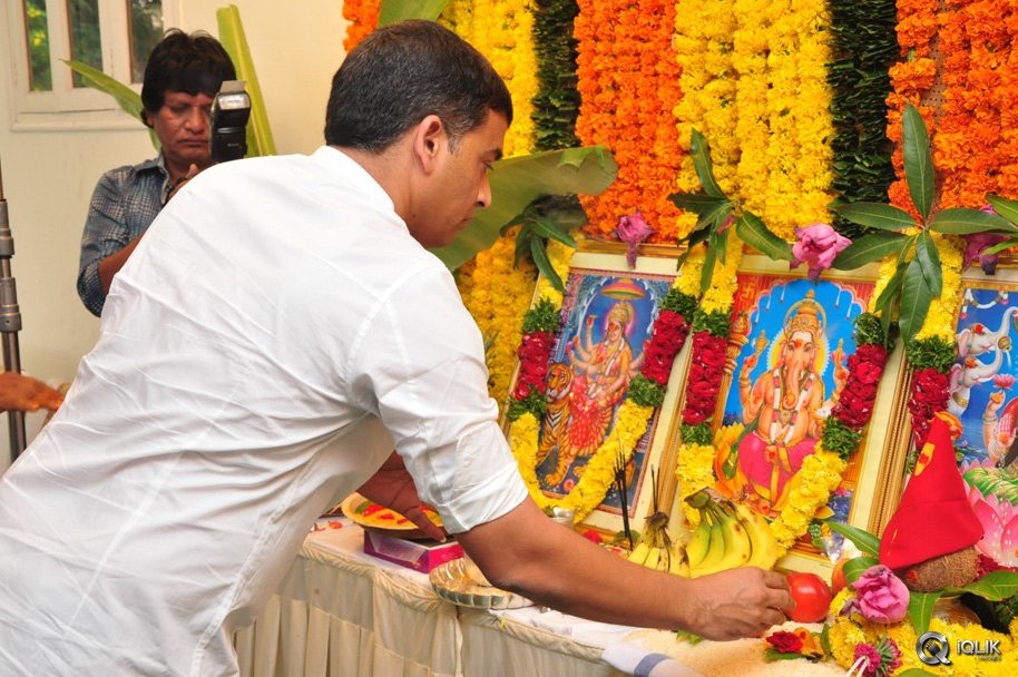 Yevado-Okadu-Movie-Opening